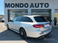 Usata Mercedes E220 AMG line 194 CV (142 kW) 2018 Grigio Station wagon