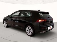Usata VW Golf VIII Style 131 CV (96 kW) 2024 Grenadill black metallizzato Berlina