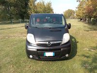 Usata Opel Vivaro 120 CV (88 kW) 2012 Nero Monovolume