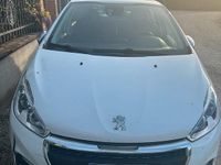 Gebraucht Peugeot 208 75 PS (55 kW) 2017 Kleinwagen