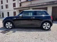 Usata Mini Cooper D 116 CV (85 kW) 2015 Nero Utilitaria