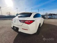 Käytetty Mercedes CLA200 150 HP (110 kW) 2021 Valkoinen Farmari