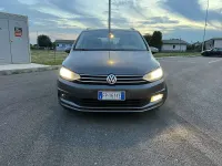 Usata VW Touran Executive 116 CV (85 kW) 2018 Grigio Monovolume