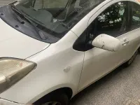 Usata Toyota Yaris Sol 69 CV (50 kW) 2011 Bianco Utilitaria