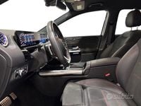 Usata Mercedes B200 AMG line 149 CV (109 kW) 2024 Grigio Monovolume
