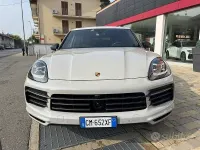 Usata Porsche Cayenne 340 CV (250 kW) 2023 Marrone SUV