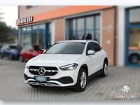 Usata Mercedes GLA180 116 CV (85 kW) 2022 Bianco SUV