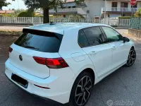 Usata VW Golf VIII 110 CV (80 kW) 2021 Bianco Utilitaria