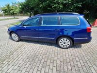Usata VW Passat Comfortline 105 CV (77 kW) 2005 Blu/azzurro Station wagon