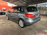 Usata Mercedes B160 Executive 90 CV (66 kW) 2014 Grigio Utilitaria
