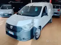 Usata Dacia Dokker 90 CV (66 kW) 2019 Bianco Monovolume