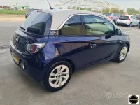 Usata Opel Adam 90 CV (66 kW) 2016 Bluazzurro Utilitaria