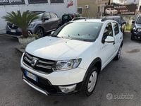 Usata Dacia Sandero Stepway 90 CV (66 kW) 2017 Bianco Berlina