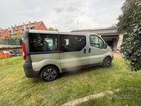 Usata Opel Vivaro 120 CV (88 kW) 2011 Grigio Monovolume