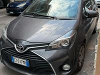 Usata Toyota Yaris 69 CV (50 kW) 2015 Grigio Berlina