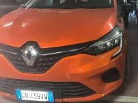Usata Renault Clio V Equilibre 145 CV (106 kW) 2023 Arancione Berlina