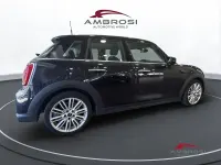 Usata Mini Cooper Classic 136 CV (100 kW) 2022 Nero Utilitaria