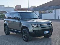 Usata Land Rover Defender Dynamic 200 CV (147 kW) 2021 Verde SUV