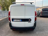 Usata Fiat Doblò S 105 CV (77 kW) 2019 Bianco Monovolume