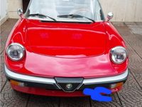 Usata Alfa Romeo Spider 104 CV (76 kW) 1983 Rosso Cabrio