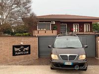 Usata Lancia Phedra 128 CV (94 kW) 2004 Grigio Monovolume