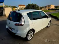 Usata Renault Scénic III LIMITED 110 CV (80 kW) 2016 Bianco Monovolume
