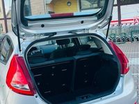 Usata Ford Fiesta 53 CV (38 kW) 2010 Grigio Utilitaria