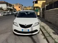 Usata Lancia Ypsilon Gold 95 CV (69 kW) 2017 Bianco Utilitaria