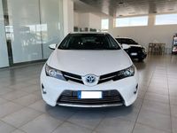 usata Toyota Auris Hybrid -