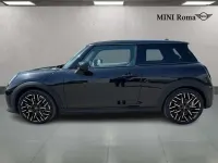 Usata Mini Cooper Favoured 156 CV (114 kW) 2024 Midnight black ii Utilitaria