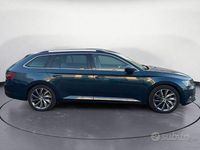 Usata Skoda Superb LAURIN & KLEMENT 190 CV (139 kW) 2018 Blu/azzurro Station wagon