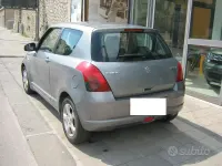 Usata Suzuki Swift GL 92 CV (67 kW) 2006 Grigio Utilitaria