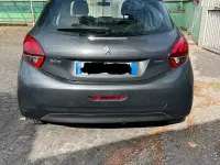 Usata Peugeot 208 68 CV (50 kW) 2017 Grigio Utilitaria