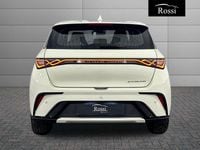 Nuova BYD Dolphin Comfort 150 kW (204 CV) 2025 Cream white Utilitaria