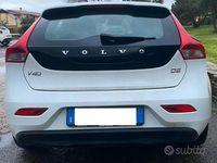 Usata Volvo V40 115 CV (84 kW) 2013 Bianco Berlina