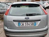 Usata Ford Focus 90 CV (66 kW) 2005 Grigio Berlina