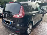 Usata Renault Scénic III Luxe 110 CV (80 kW) 2010 Nero Monovolume
