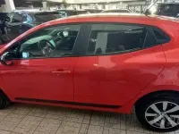 Usata Renault Clio V Equilibre 65 CV (47 kW) 2023 Arancione Berlina