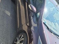 Usata Ford Fiesta 96 CV (70 kW) 2011 Rosso Utilitaria