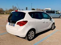 Usata Opel Meriva Cosmo 101 CV (74 kW) 2013 Bianco Monovolume