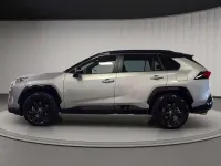 Usata Toyota RAV4 Hybrid Style 218 CV (160 kW) 2022 Silver met & deep black metallic SUV