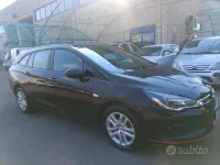 Usata Opel Astra Innovation 150 CV (110 kW) 2016 Nero Station wagon