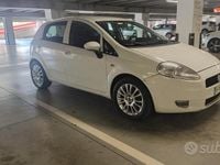 Usata Fiat Grande Punto S 75 CV (55 kW) 2011 Bianco Utilitaria
