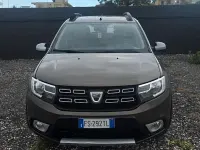 Usata Dacia Sandero Comfort 95 CV (69 kW) 2018 Marrone Berlina