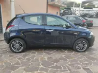 Usata Lancia Ypsilon Gold 95 CV (69 kW) 2018 Bluazzurro Utilitaria