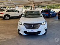 Usata Peugeot 2008 GT 131 CV (96 kW) 2022 Bianco SUV