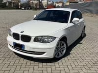 Usata BMW 118 143 CV (105 kW) 2010 Bianco Utilitaria