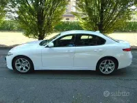 Usata Alfa Romeo Giulia 160 CV (117 kW) 2022 Bianco Berlina