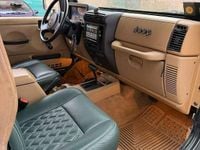Begagnad Jeep Wrangler Sport 177 HK (130 kW) 1997 SUV