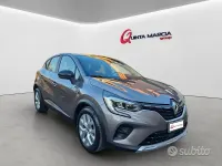 Usata Renault Captur 116 CV (85 kW) 2021 Grigio SUV